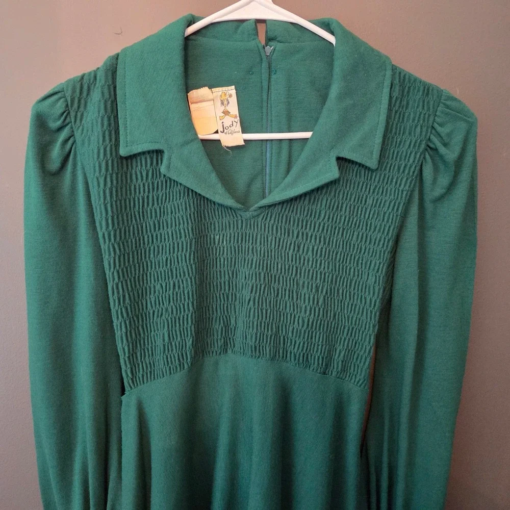 Vintage 60s Jody of California Green Smocked Mod Mini Dress Long Sleeve READ - Picture 2 of 13